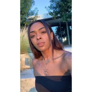 Meet your Posher, Jada